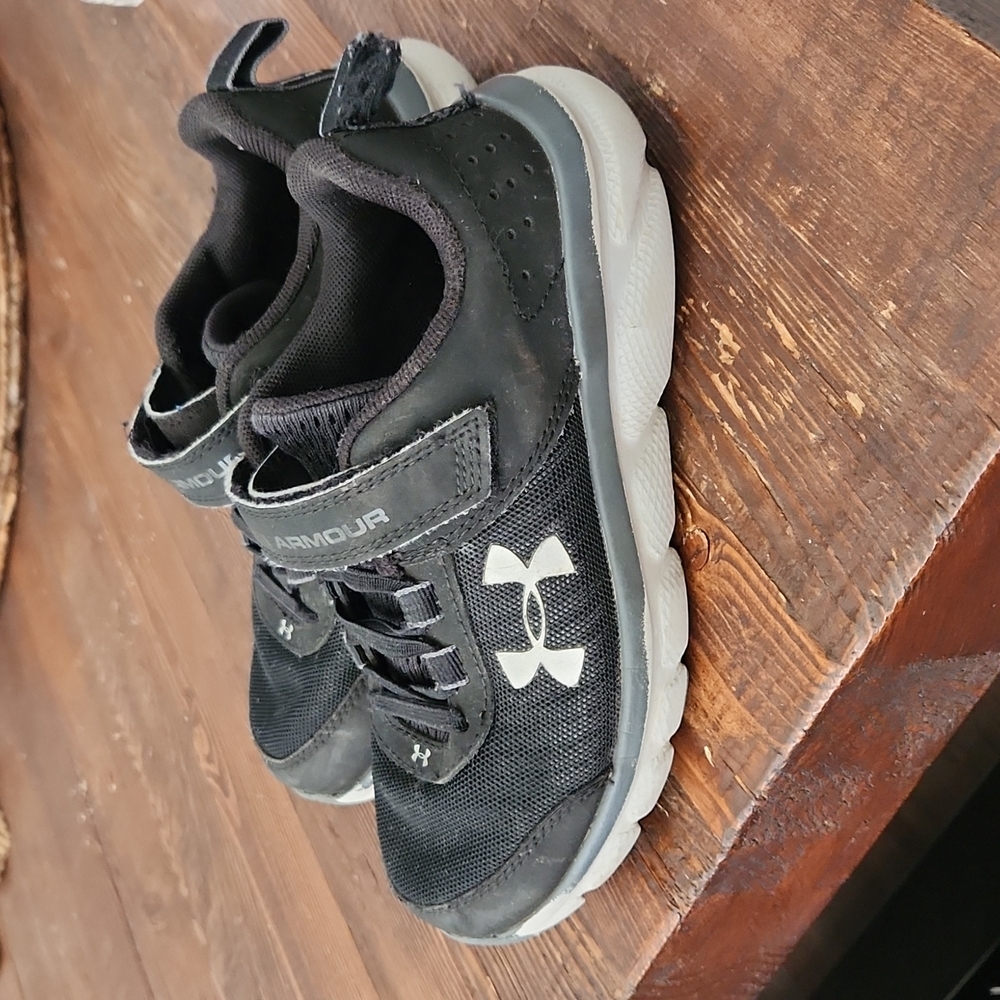 Under Armour boys shoes